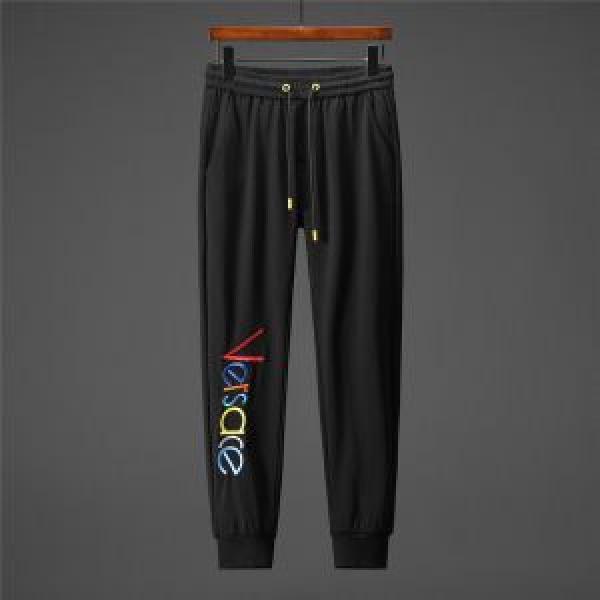 夏おすすめ人気ブランドアイテム ヴェルサーチVERSACE チノパン 2026年最新ファッション