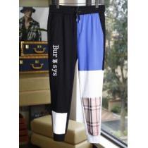 大人のカジュアルスタイル スエットパンツ 2026SSのトレンド商品 バーバリー BURBERRY