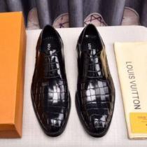 今年春夏ファション流行り LOUIS VUITTON 2026限定 男性に人気 ルイ ヴィトン 革靴王道コンビ