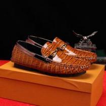 上品なリラックス感 LOUIS VUITTON ルイ ヴィトン カジュアルシューズ 2026春夏のトレンド新商品 夏先に大活躍する