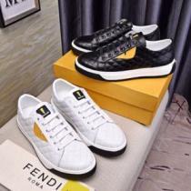カジュアルシューズ 2色可選 FENDI フェンディ2025年春夏シーズンの人気 毎年トレンドアイテムが出る