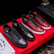 2色可選 2026年春夏のトレンドアイテム リラックススタイルが実現 PRADA プラダ カジュアルシューズ