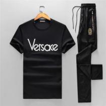 2色可選 大注目国内完売数量限定 ヴェルサーチ VERSACE 半袖 上下セット正規品保証19春夏