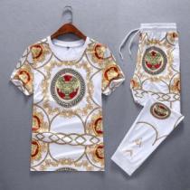 セールで格安 VERSACE 2色可選2026春夏の大注目トレンド ヴェルサーチ 半袖 上下セット