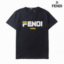 定番のスタイル春夏限定 2026春夏も引き続きトレンド FENDI フェンディ半袖Tシャツ 2色可選