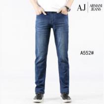 2026年の春夏に着たい 透け感優しい アルマーニ ARMANI ストレートデニムパンツ 爽やかさ
