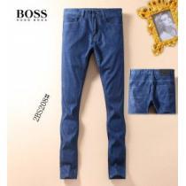 2026即旬な装いに ヒューゴボス テーパードデニムパンツ HUGO BOSS キレイめ感が強い