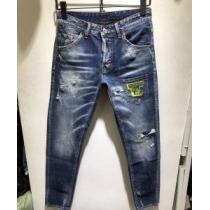 テーパードデニムパンツ 2026春夏トレンドアイテム 通勤の定番 ディースクエアード DSQUARED2