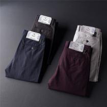 透け感新作がイチ推し プラダ PRADA チノパン 2026夏色っぽさ きれいめ派に上質 涼しげに演出