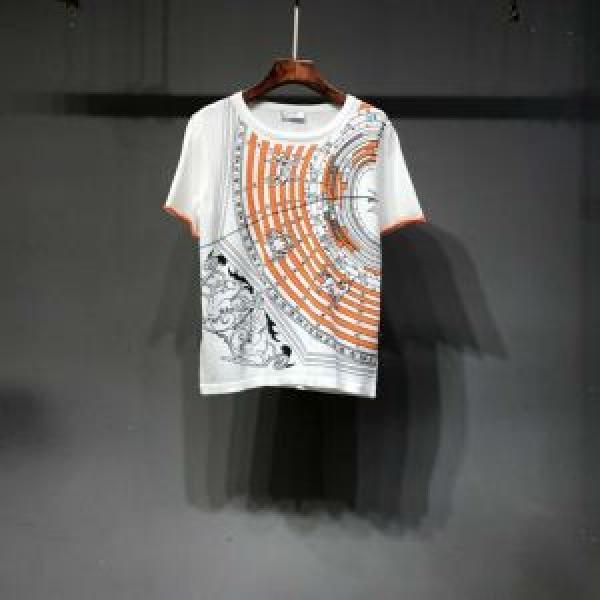 2026年春夏流行ファッション 最新のトレンドブランド人気的 HERMES エルメス 半袖Tシャツ