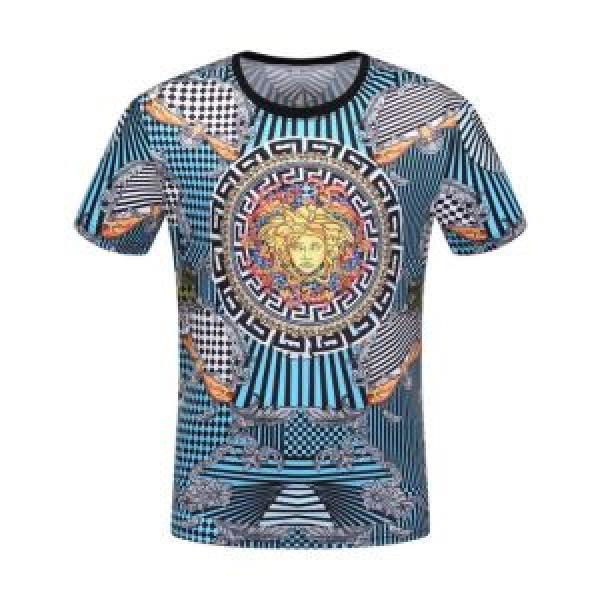 おしゃれデザインも大人気 VERSACE ヴェルサーチ 半袖Tシャツ 2026年最新ファッション