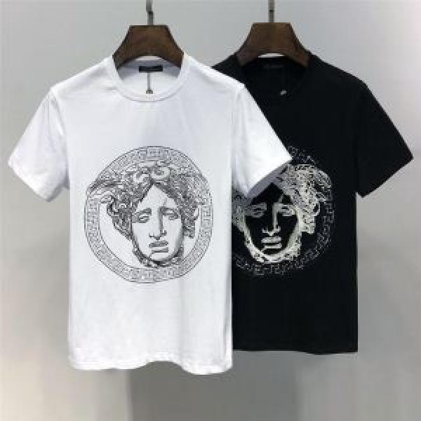 海外セレブは大人気 VERSACE ヴェルサーチ 半袖Tシャツ 2色可選 【2026年】夏のファッション 夏にぴったり上品