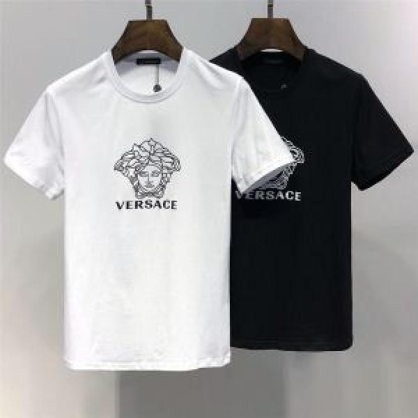おしゃれな大人の着こなし 2026夏ファション新品 VERSACE ヴェルサーチ 半袖Tシャツ 2色可選