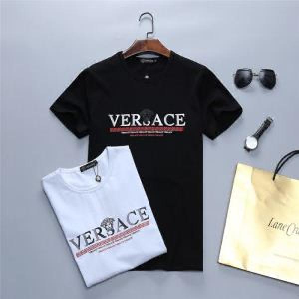 おしゃれデザインも大人気 2026SSのトレンド商品 VERSACE ヴェルサーチ 半袖Tシャツ 2色可選