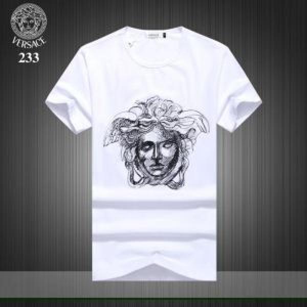 おしゃれデザインも大人気 VERSACE ヴェルサーチ 半袖Tシャツ 3色可選 2026SSのトレンド商品