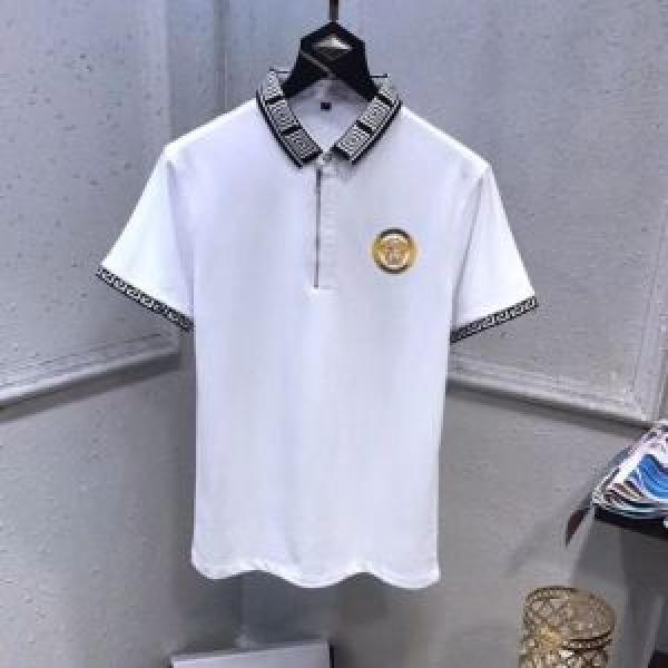 VERSACE ヴェルサーチ 半袖Tシャツ 3色可選 2026春夏は人気定番 魅力的なカラー使い 上品な涼やかさある印象に