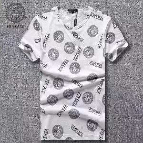 春色の最旬の人気アイテム 2026春夏トレンドアイテム VERSACE ヴェルサーチ 半袖Tシャツ 2色可選