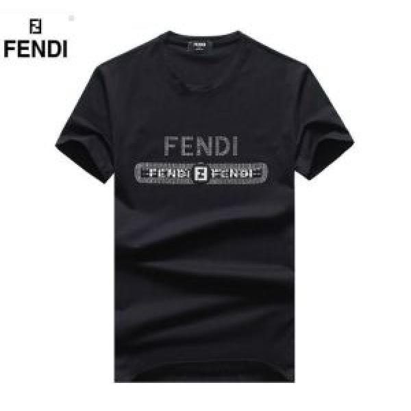 2026夏ファション新品 爽やかすぎない大人の印象に FENDI フェンディ 半袖Tシャツ 4色可選