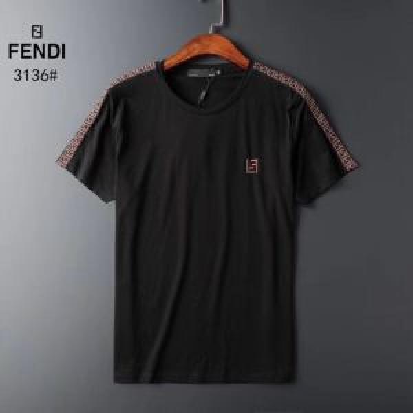 2026年春夏流行ファッション 高級感が好評です 大人の可愛さを引き立て FENDI フェンディ 半袖Tシャツ 2色可選