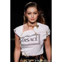VERSACE ヴェルサーチ 半袖Tシャツ 《2026年》今、注目のストリート 絶妙にオシャレ人気アイテム