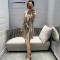 大人の可愛さを引き立て 大人の余裕が漂う バーバリー BURBERRY ワンピース 2026春夏は人気定番