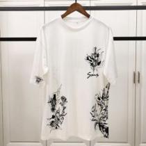 GIVENCHY Tシャツ/ティーシャツ 2026春夏のトレンド新商品 オシャレ印象で人気の高い ジバンシー