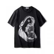 Tシャツ/ティーシャツ 2026春夏も引き続きトレンド ちょっと大人の印象 ジバンシー GIVENCHY
