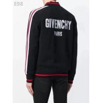 ジバンシー GIVENCHY コート 2026年春夏流行ファッション 着るだけで上品なスタイル