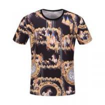 半袖Tシャツ 2026春夏トレンドアイテム 今期のトレンド定番アイテム VERSACE ヴェルサーチ