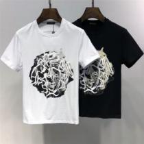 今流行りの最新コレクション VERSACE ヴェルサーチ 半袖Tシャツ 2色可選 《2026年》今、注目のストリート