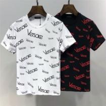 上品な涼やかさある印象に 2026春夏のトレンド新商品 VERSACE ヴェルサーチ 半袖Tシャツ 2色可選