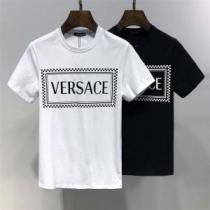 目を引く春夏トップス VERSACE ヴェルサーチ 半袖Tシャツ 2色可選 【2026春夏】最新コレクション