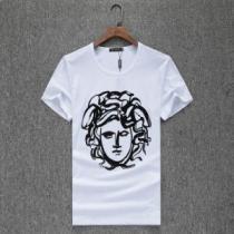 2026春夏の大注目トレンド VERSACE ヴェルサーチ 半袖Tシャツ 3色可選 春色の最旬の人気アイテム