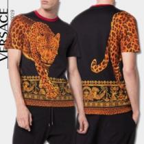 注目度が高まり最新コレクション 2026春夏も引き続き人気セール VERSACE ヴェルサーチ 半袖Tシャツ