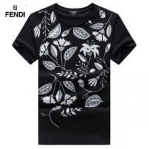 鮮度アップブランド最新 2026年春夏シーズンの人気 FENDI フェンディ 半袖Tシャツ 2色可選