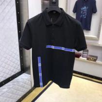 2色可選 半袖Tシャツ 海外セレブは大人気 2025春夏は人気定番 夏にぴったり上品 FENDI フェンディ
