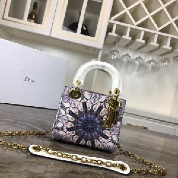 ディオール DIOR ハンドバッグ 2026年春夏のトレンドアイテム 春夏シンプルファッションでOK！.58.