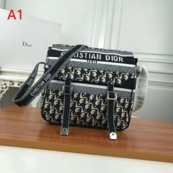オシャレ印象で人気の高い おしゃれな夏ファッション2026 ディオール DIOR ハンドバッグ 多色可選.58.