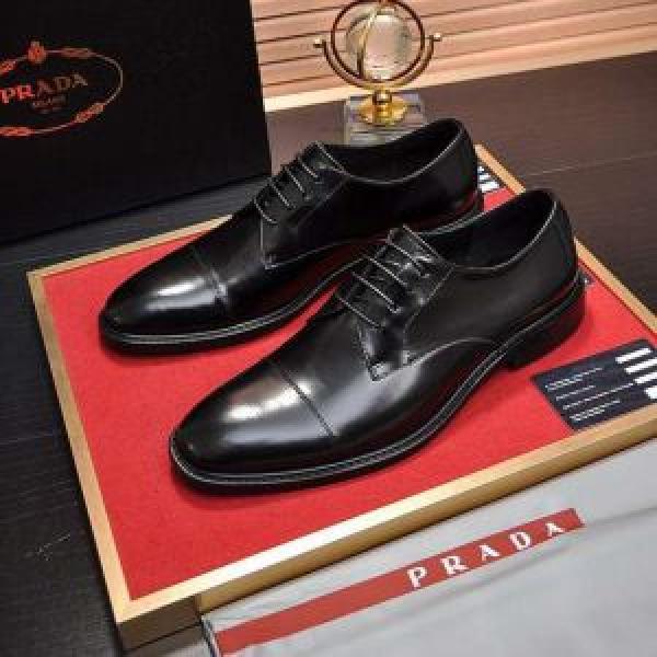2026年最新ファッション ビジネスシューズ  すごく稀少カラープラダ PRADA 完売在庫確保