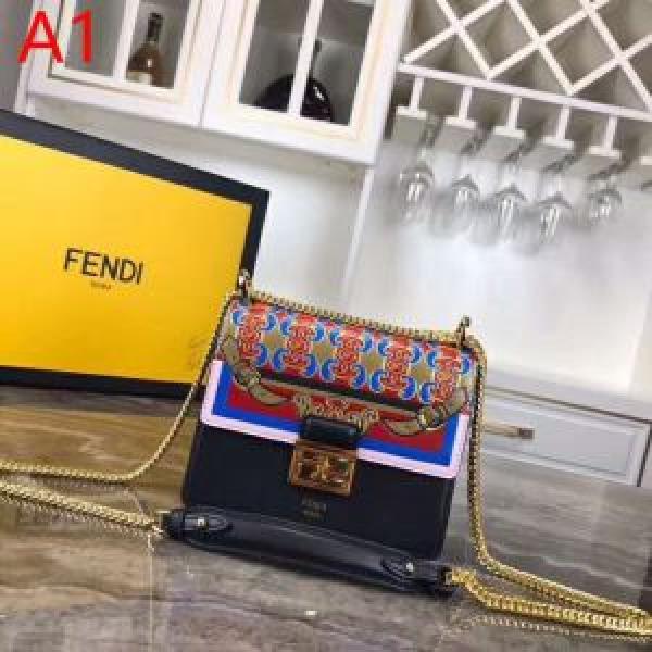 今流行りの最新コレクション 2025春夏は人気定番 フェンディ FENDI 斜め掛けバッグ 4色可選.150.