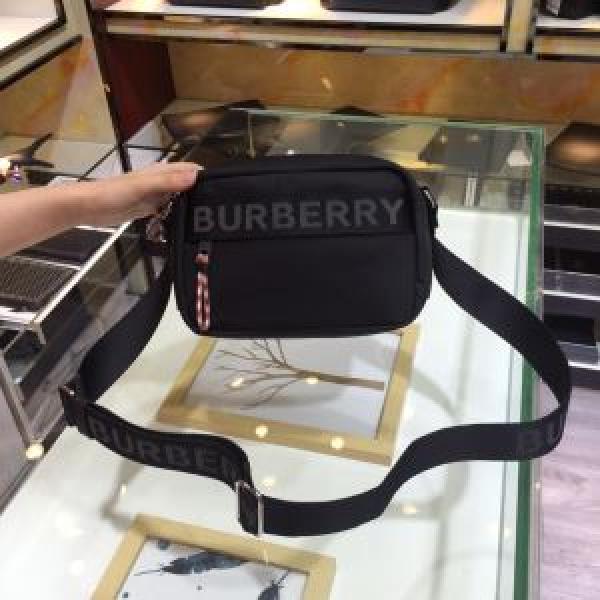 特に夏は人気アイテム バーバリー BURBERRY 斜め掛けバッグ 2026春夏人気トレンドアイテム.47.