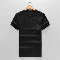 定番のスタイル春夏限定 2026春夏も引き続きトレンド ARMANI アルマーニ 半袖Tシャツ 2色可選