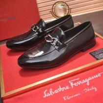 2026春夏トレンドアイテムサルヴァトーレフェラガモ今期注目のブランドトレンド FERRAGAMO ビジネスシューズ
