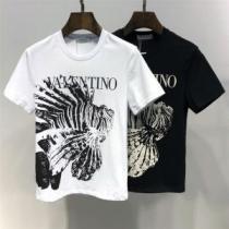 おしゃれな大人の着こなし ヴァレンティノ VALENTINO Tシャツ/ティーシャツ 2色可選 春夏の流行り2026新品