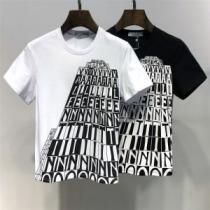 VALENTINO Tシャツ/ティーシャツ 2色可選 2026春夏のトレンド新商品 オシャレ印象で人気の高い ヴァレンティノ