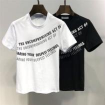 Tシャツ/ティーシャツ 2色可選 2026年の夏のマスト カジュアルファッションを楽しもう ヴァレンティノ VALENTINO