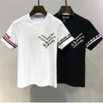 ヴァレンティノ VALENTINO Tシャツ/ティーシャツ 2色可選 大人カジュアル夏ファッション2026 抜け感スゴイ