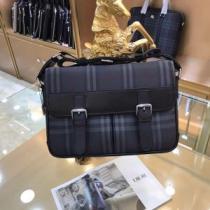 ビジネスバッグ 2026年春夏のトレンドアイテム 夏っぽさ新作アイテム バーバリー BURBERRY.47.