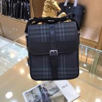 バーバリー BURBERRY ビジネスバッグ 2026年の春夏に着たい る春夏おすすめの人気商品.47.