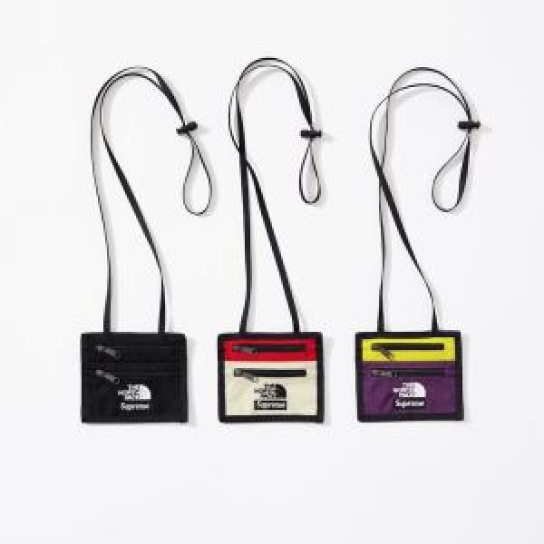 今風の着こなし新品  3色可選Supreme TNF Expedition Travel Wallet 2026春夏は人気定番 ショルダーバッグ.161.